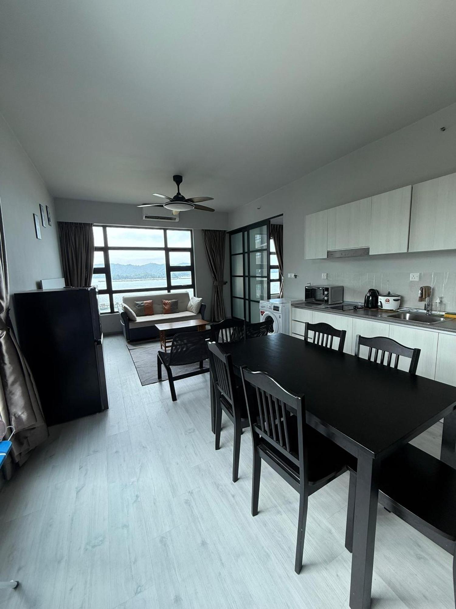 Apartment Nerv Jq Corner Unit With Washing Machine